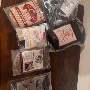 Bundle of horse items